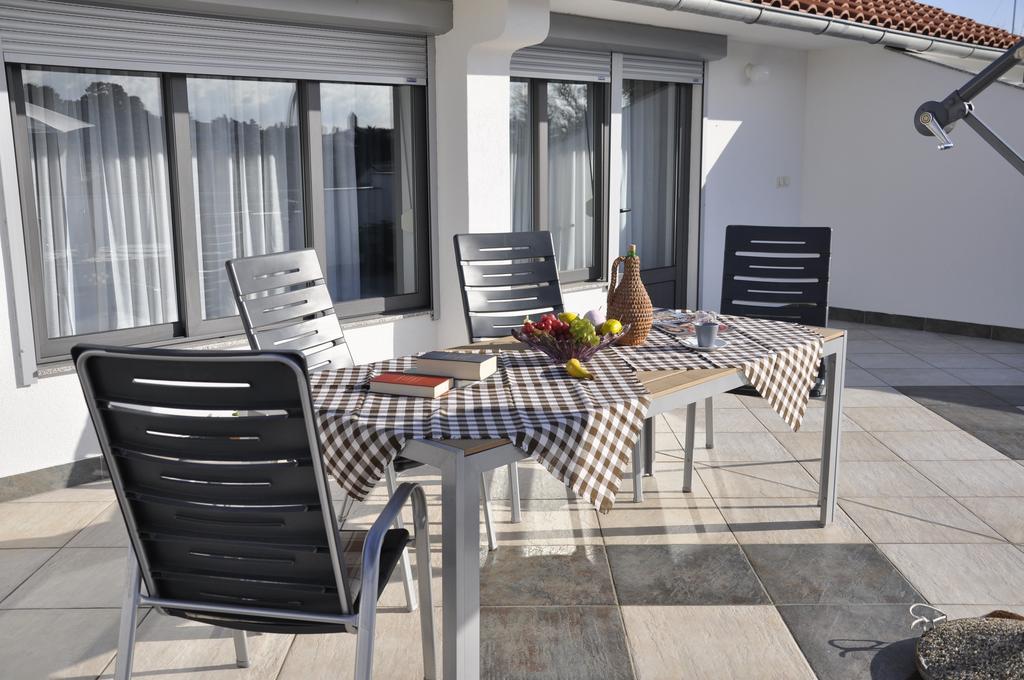 Apartments Crobeg راب الغرفة الصورة