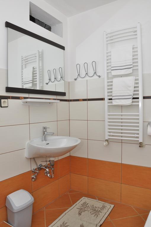 Apartments Crobeg راب الغرفة الصورة
